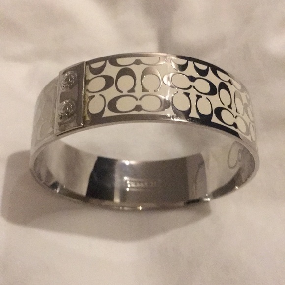 Coach bangle bracelet - Picture 3 of 4